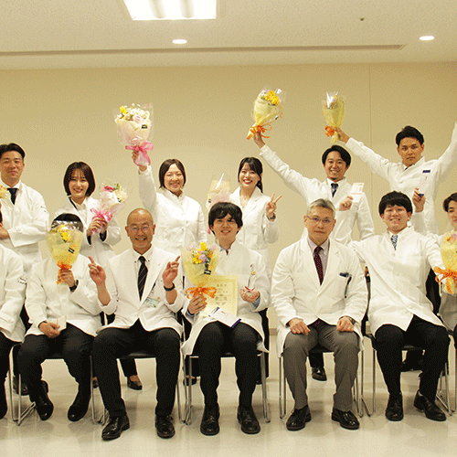 研修修了式・白衣授与式