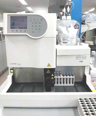 写真 グリコヘモグロビン分析装置 アダムスA1c HA-8181